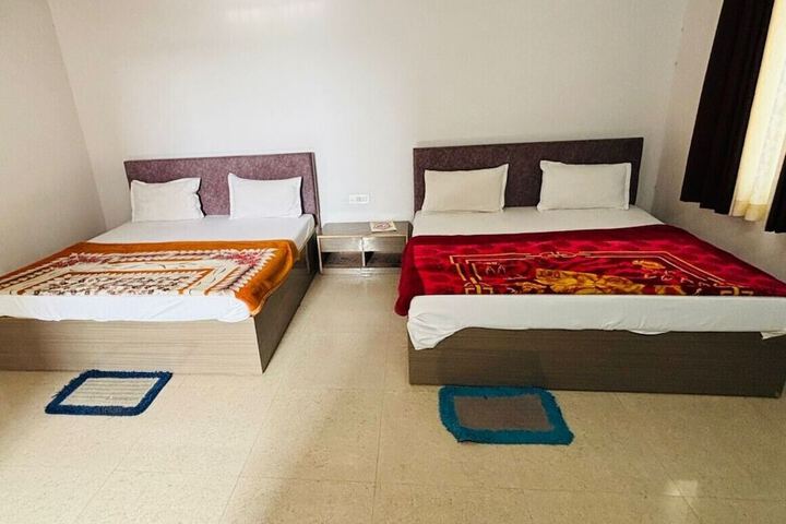 Room 14 of 24