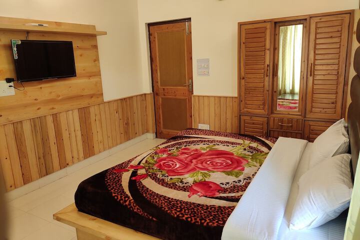 Room 4 of 46