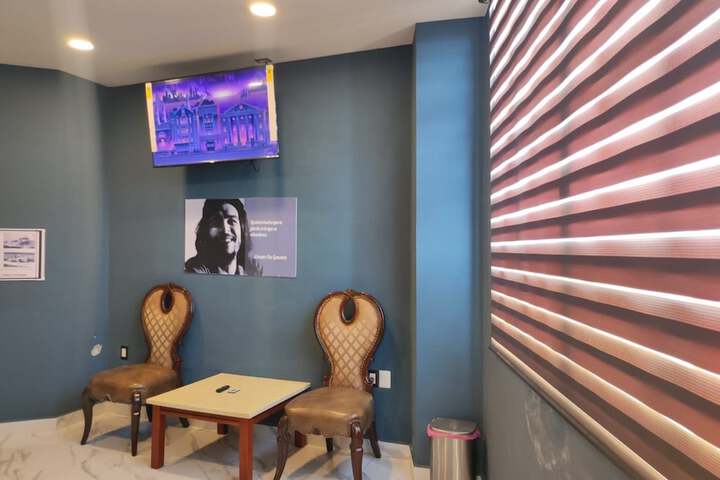 Room 16 of 21