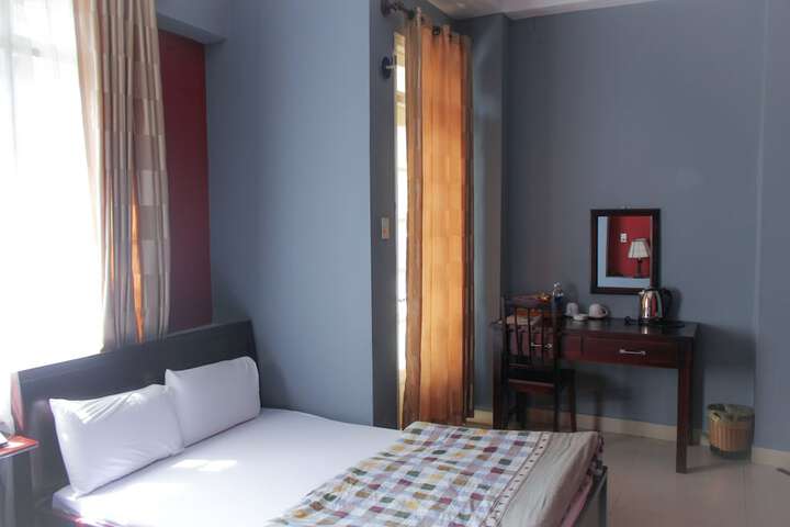Room 10 of 21