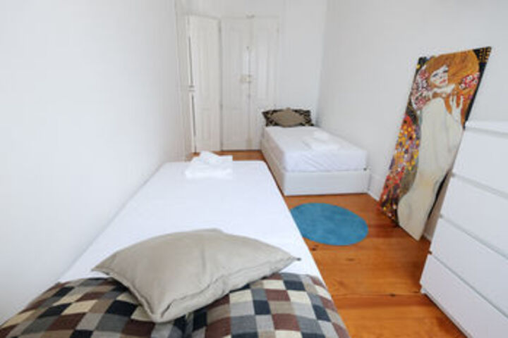 Room 85 of 263