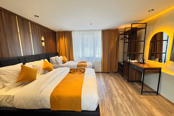 Room 25 of 54