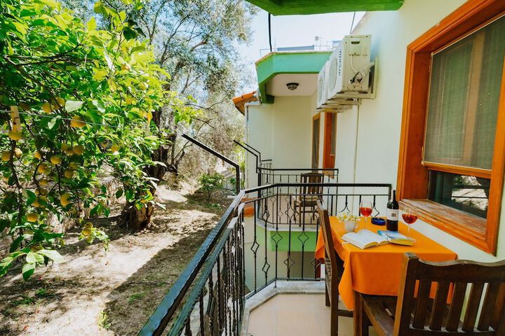 Terrace/Patio 21 of 68