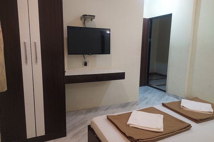 Room 15 of 51