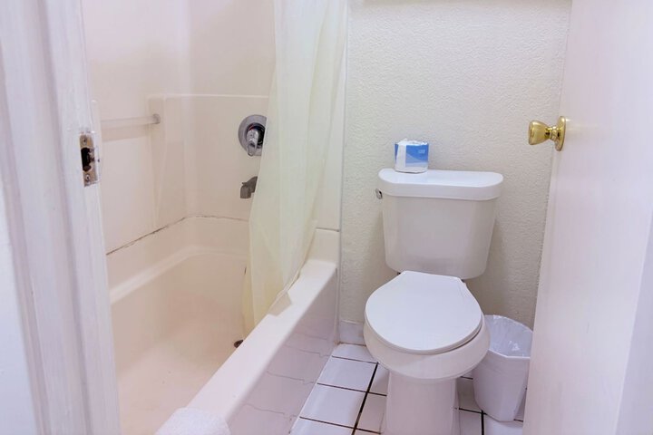 Room 19 of 27