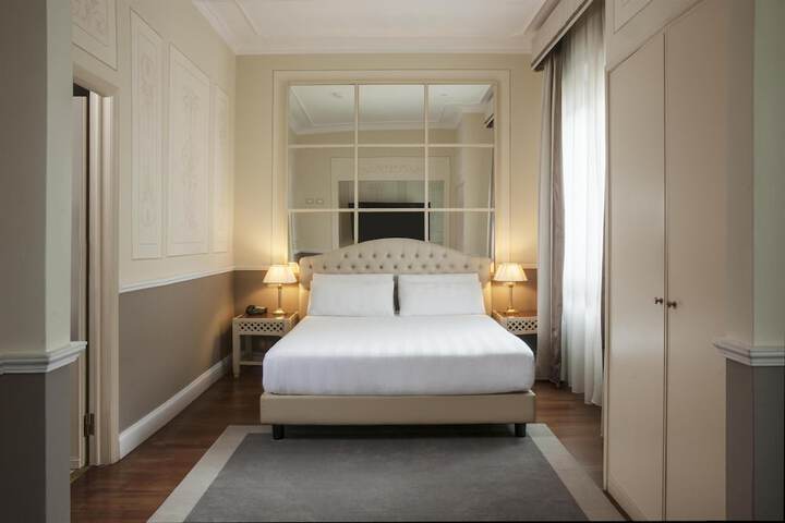 Room 54 of 175