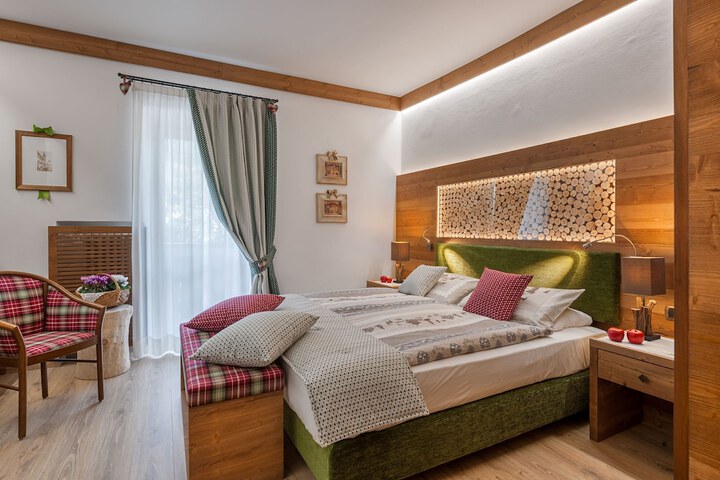 Room 9 of 212
