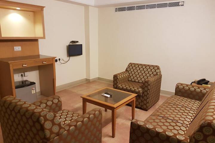 Room 13 of 31