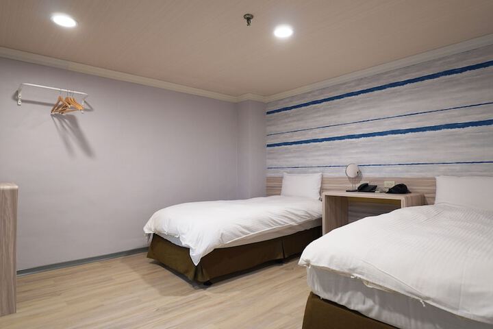 Room 29 of 73