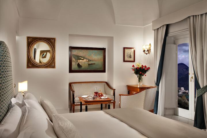 Room 14 of 130