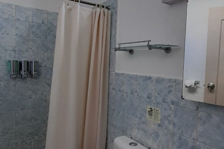 Room 76 of 86