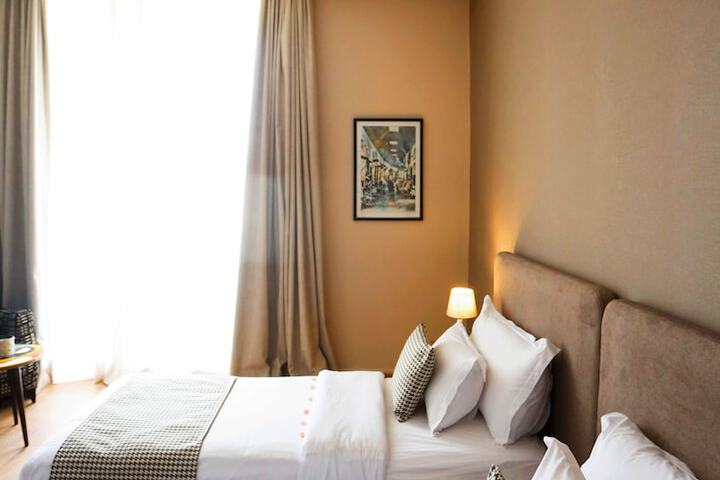 Room 20 of 80