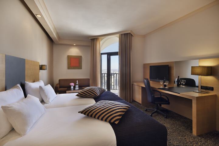 Room 13 of 60