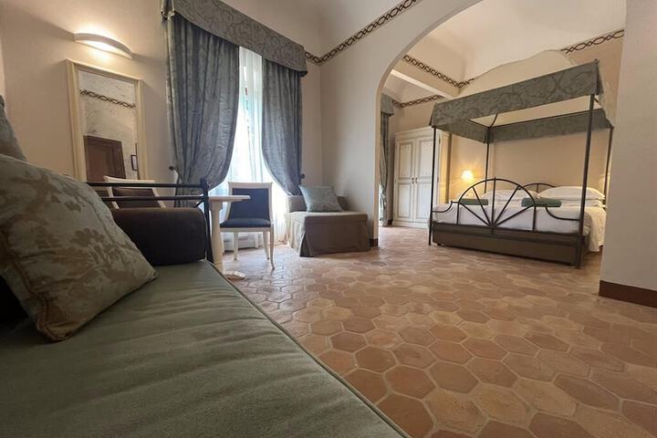 Room 14 of 29