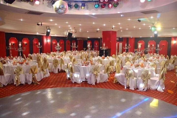 Ballroom/Hall 40 of 52