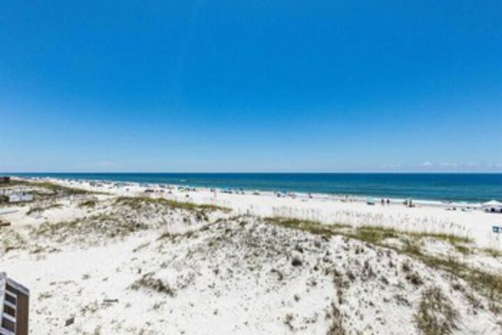 Beach 9 of 32