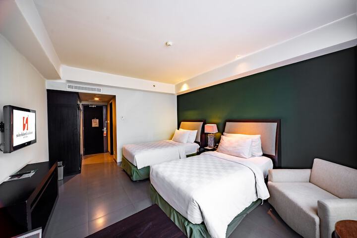 Room 5 of 41