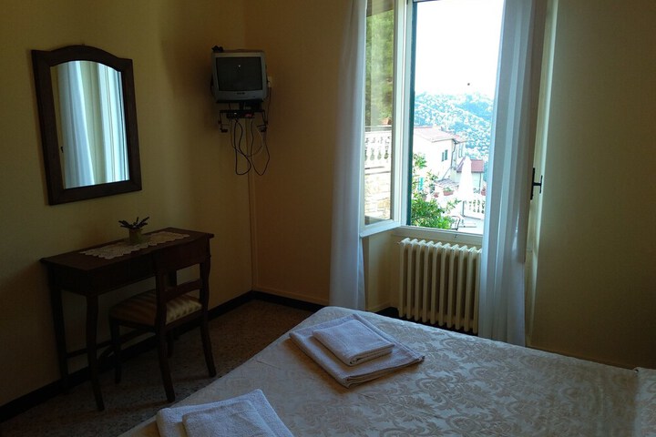 Room 6 of 47
