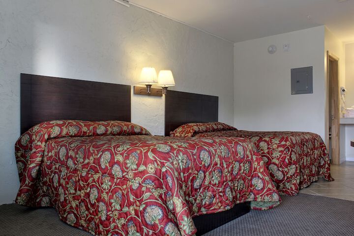 Room 11 of 20