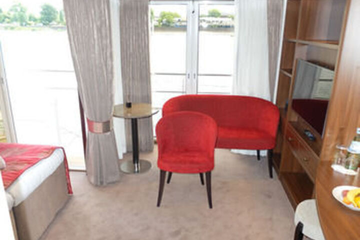 Room 12 of 52