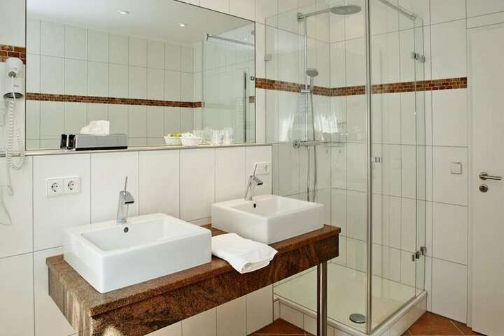 Room 14 of 21