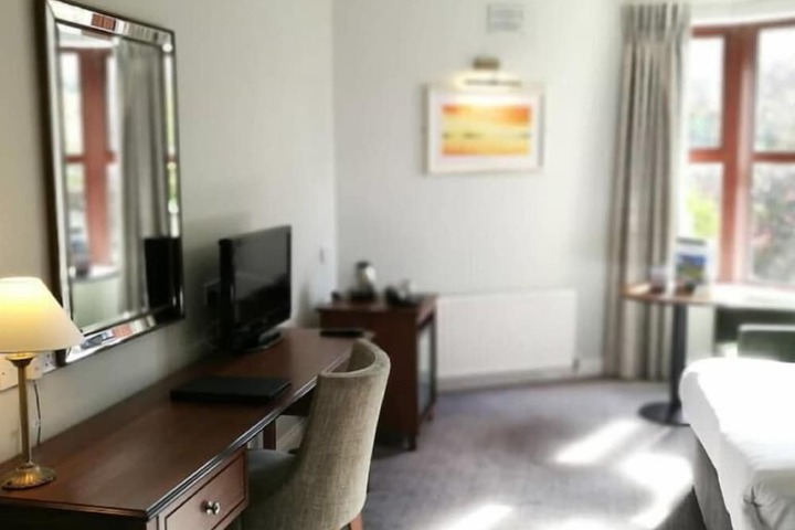 Room 16 of 39