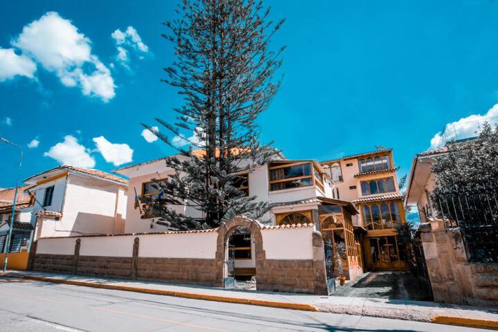 Hotel Centenario Inn