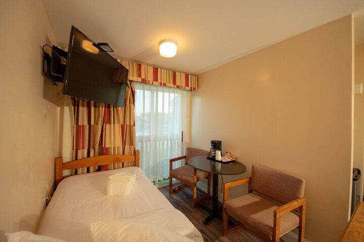 Room 54 of 207