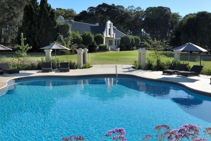 Hotel with Pool