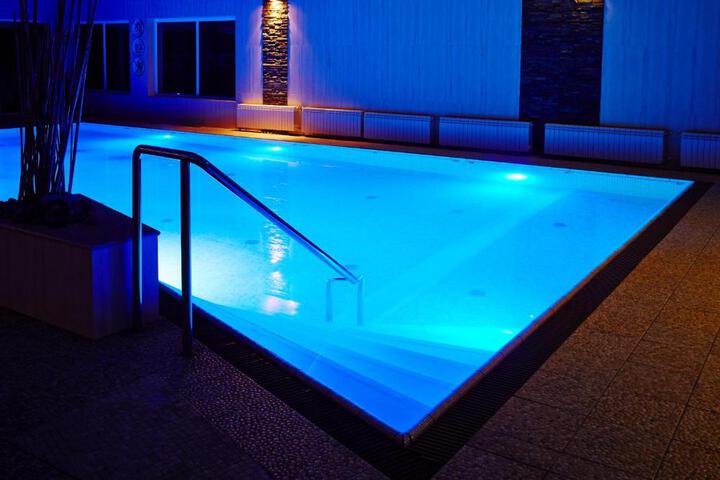 Pool 17 of 23