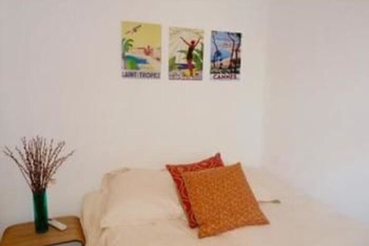 Room 15 of 25