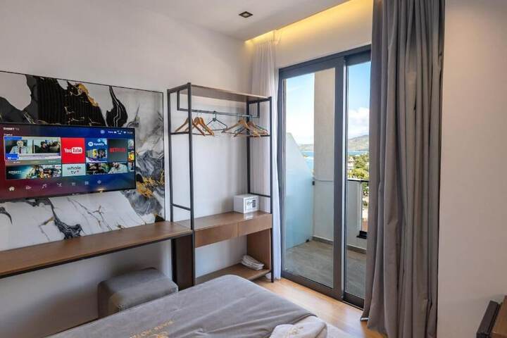 Room 57 of 140
