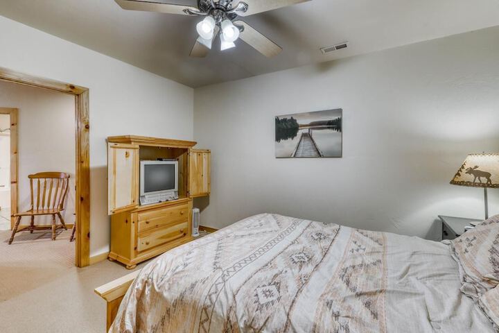 Room 9 of 45