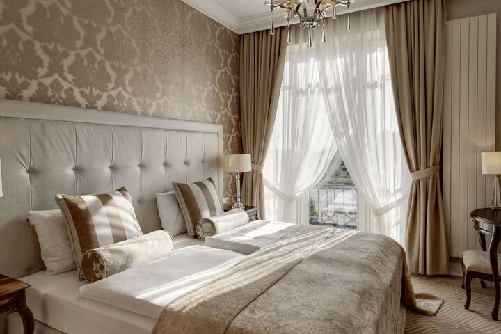 Room 21 of 90