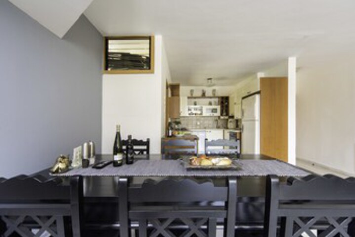 Room 12 of 20