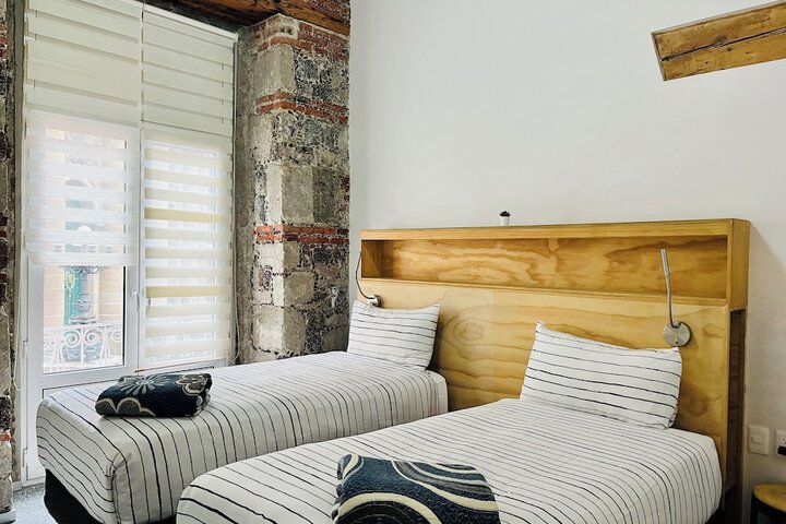 Room 2 of 108