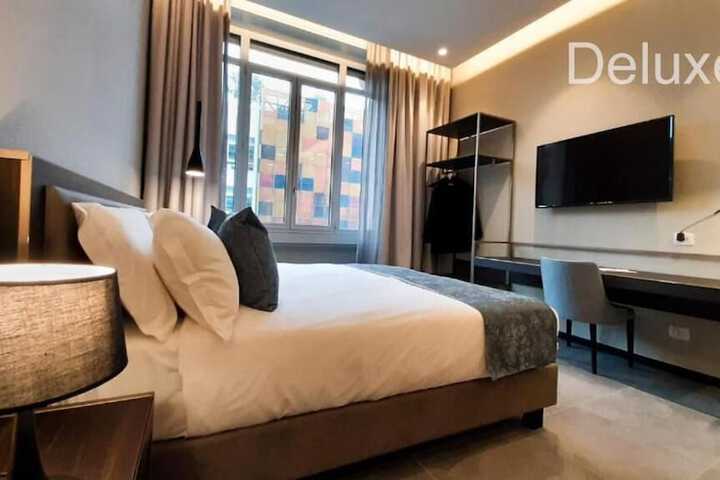 Room 43 of 62