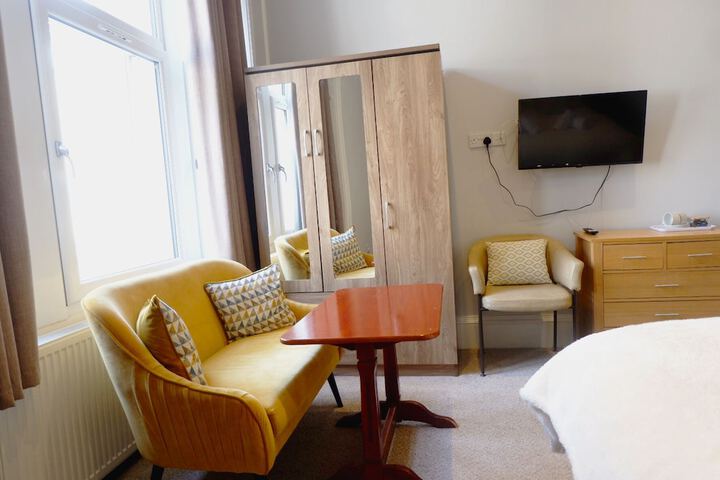 Room 14 of 63