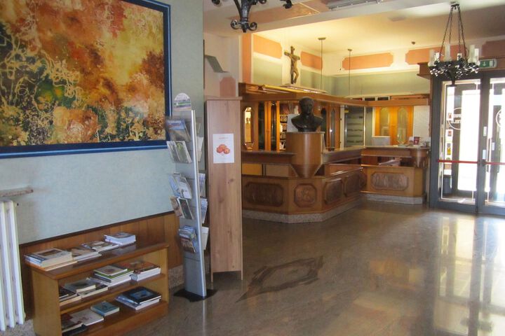 Hotel Interior 3 of 63