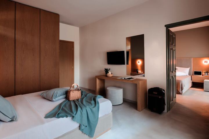 Room 4 of 31