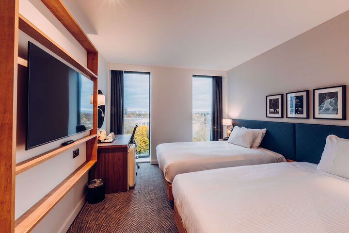 Room 37 of 70
