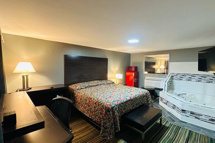 Room 6 of 39