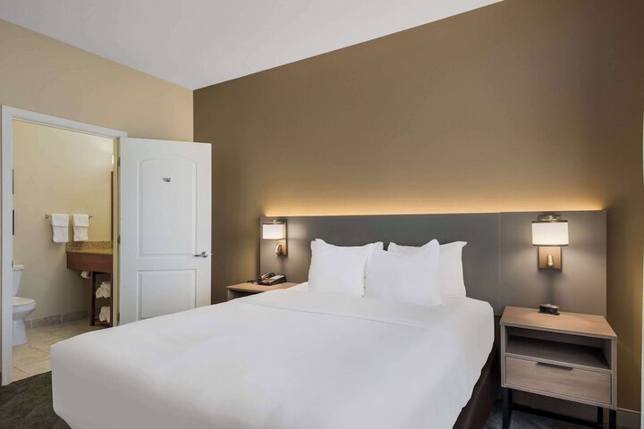 2 Queen Beds Efficiency (2 of 23)