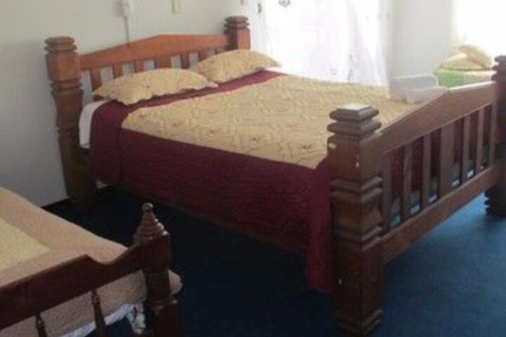 Room 17 of 28