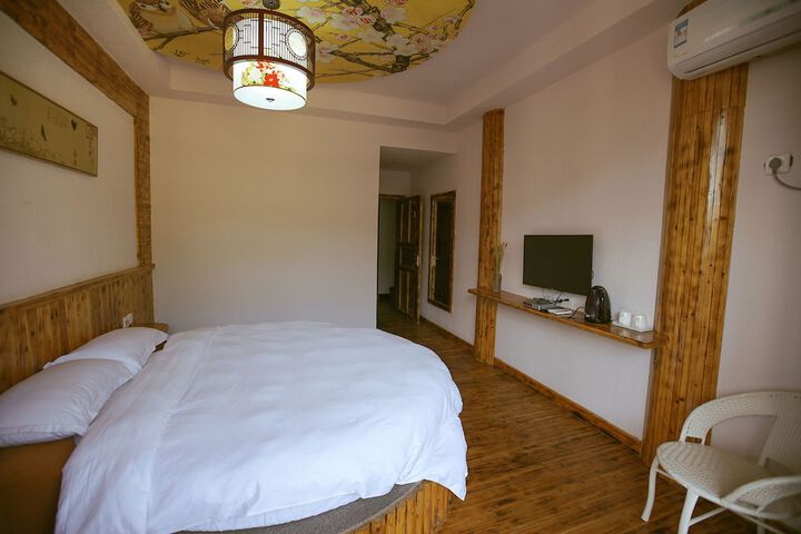 Room 19 of 47