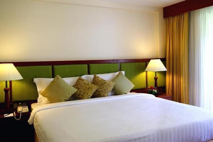 Room 7 of 31
