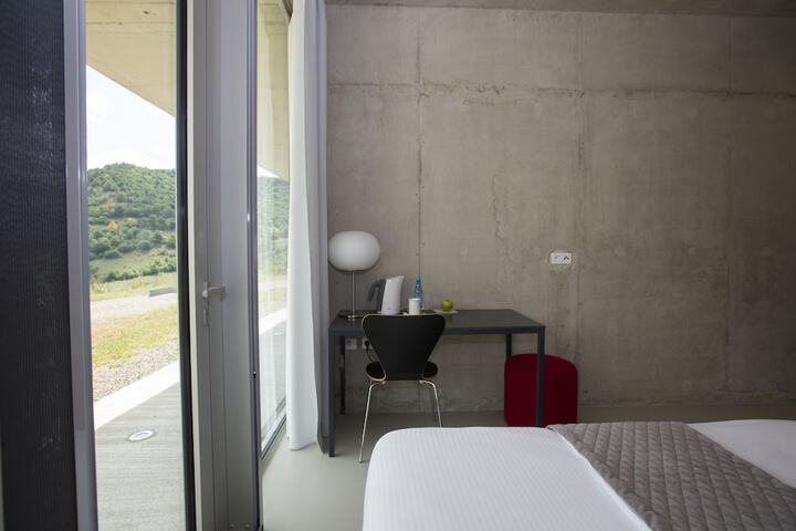 Room 18 of 67