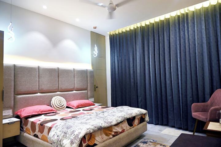 Room 15 of 54