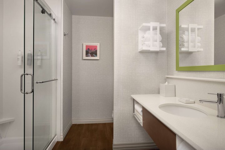 Bathroom shower