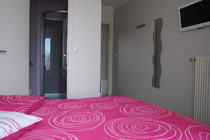 Room 17 of 32